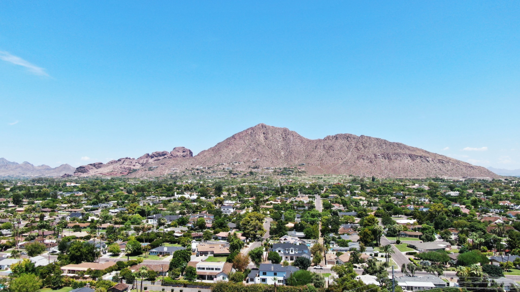 Expert Advice for Moving to Phoenix, AZ Featured Image